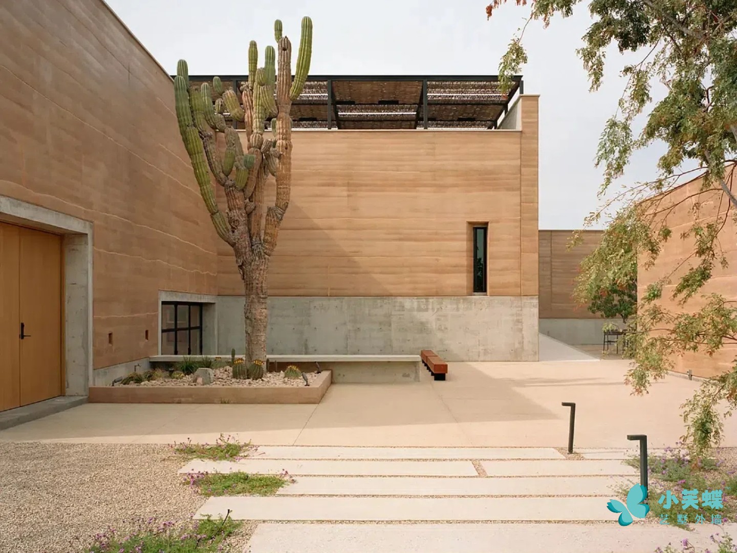 夯土感外墻涂料推薦：小芙蝶莫奈無機藝術外墻解讀